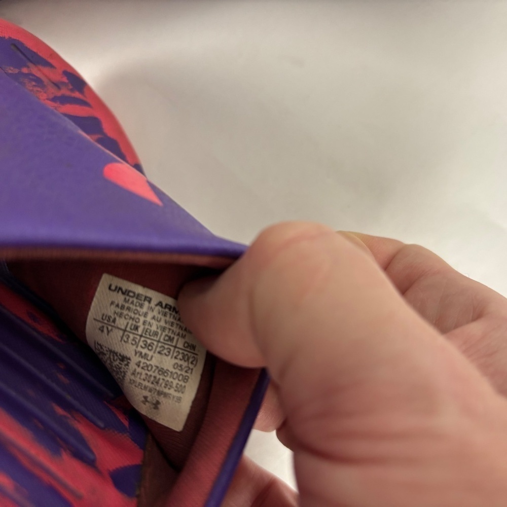 Under Armour size Y4 UA Graphic Logo Purple/Pink Slides/Sandals - Picture 10 of 10